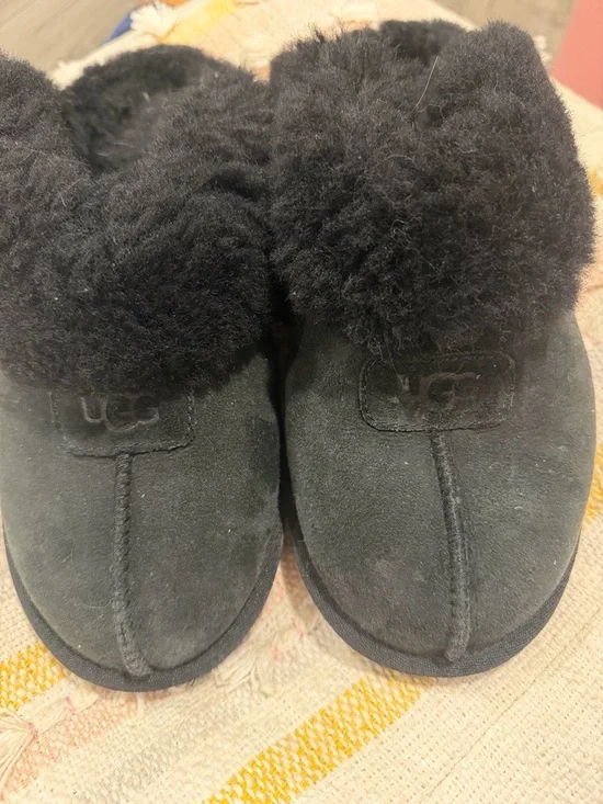 🖤 UGG Black Suede Slippers – Women’s Size 10 – Cozy Shearling - Picture 1 of 5